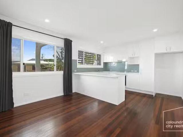 Charming 8 Marlua Avenue, Moffat Beach, QLD 4551
