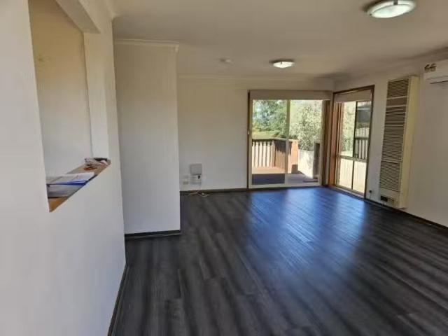 Unique 8 Patten Street, NGUNNAWAL House for rent Listed by Zo.