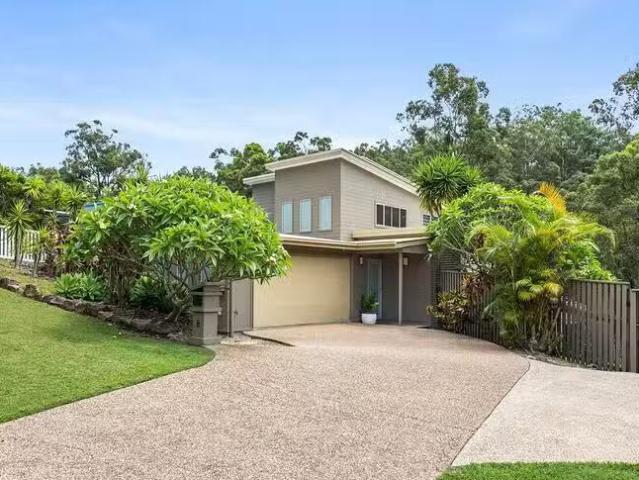 Just in! 8 Parkes Court, Reedy Creek, QLD 4227