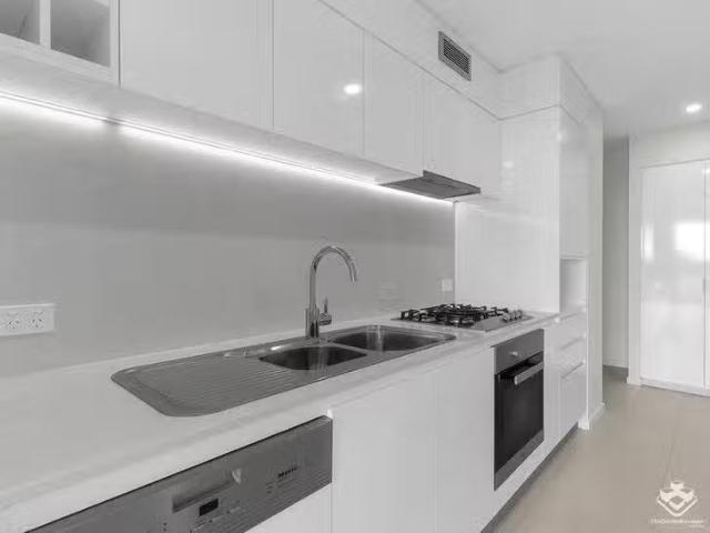 Charming 8 partens Street, Spring Hill, QLD 4000