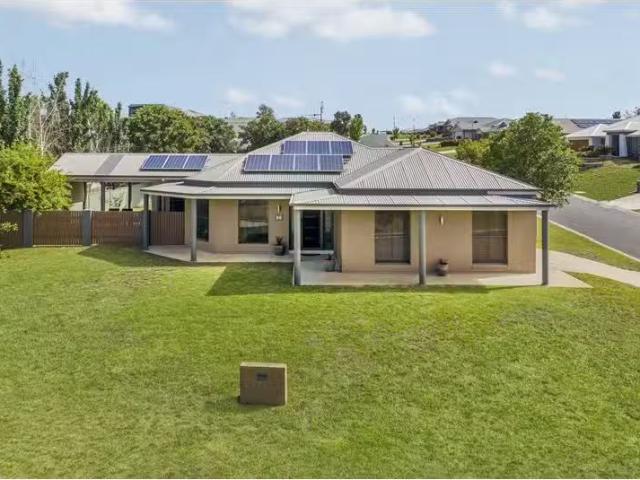 Deal! 96 Darwin Drive, Llanarth House for rent Listed by Leas.