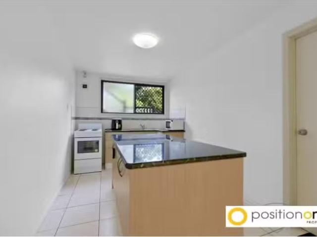 Rental! 9/9 Munro Street, Auchenflower House for rent Listed.