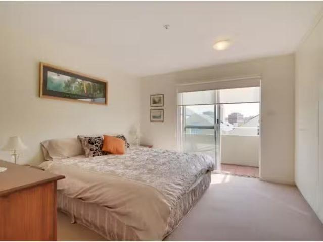 Cheap 90 Salamanca Square, Battery Point Townhouse for rent L.