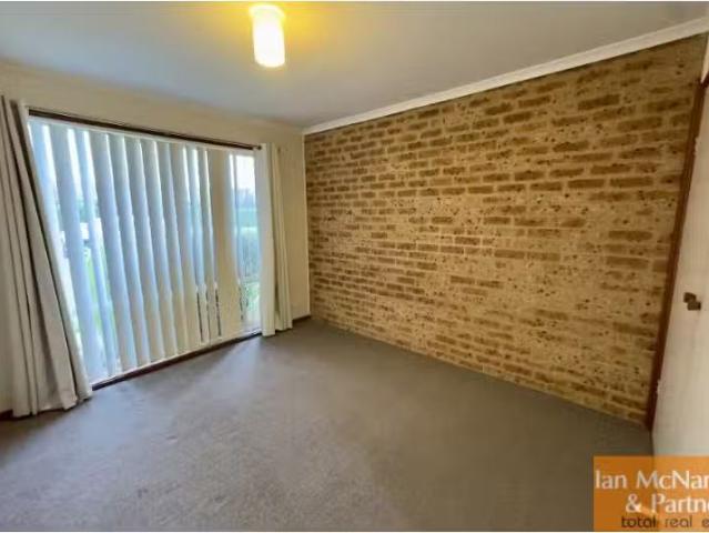 Cheap 9/17 23 Thurralilly Street, Queanbeyan Townhouse for ren.