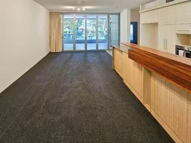 Cozy 9/15 Tribune Street, South Brisbane, QLD 4101