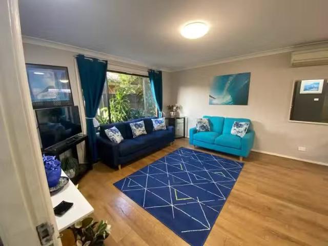 Just in! 9/16 18 Toorak Court, PORT MACQUARIE Townhouse for re.
