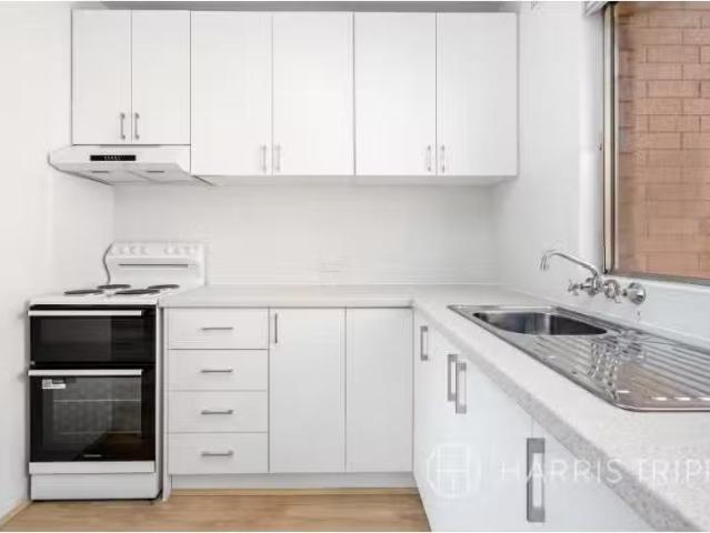Deal! 9/2 Melrose Avenue, Wiley Park Apartment for rent Liste.