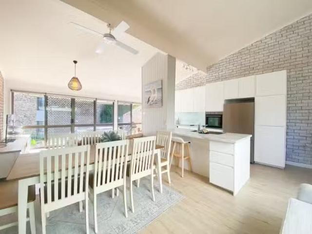 Cheap 9/2 Gowrie Avenue, NELSON BAY Townhouse for rent Listed.