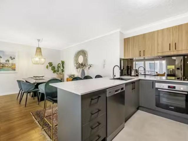 Cheap 9/32 36 Second Avenue, BROADBEACH, QLD 4218 Apartment.
