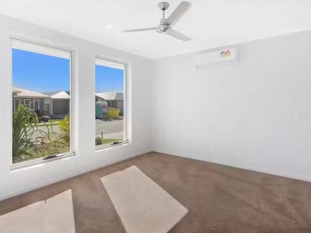 Rental! 9 Cameron Street, Baringa, QLD 4551