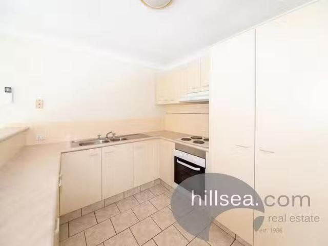 Just in! 9 Ballybunion Drive, Parkwood, QLD 4214