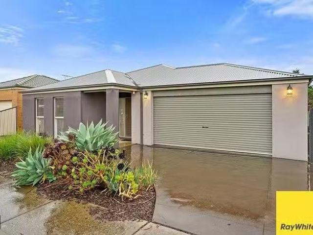 Cheap 9 Holland Crescent, Truganina, VIC 3029