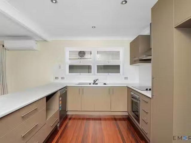 Rental! 9 Rennie Street, Indooroopilly, QLD 4068