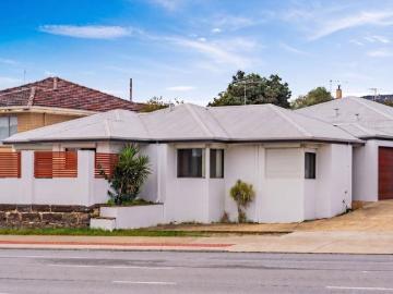 Just Listed Easy Care Living in a Convenient Location