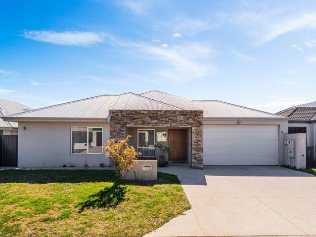 Just Listed Elegant Executive Living in a Superb Location