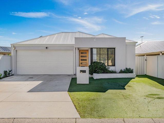 JUST LISTED MODERN LIVING MADE EASY