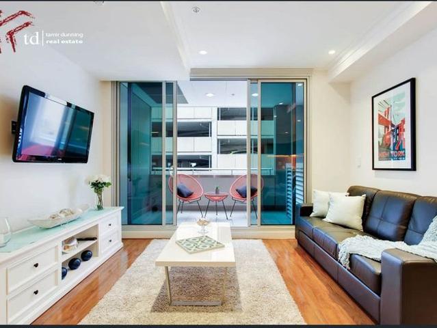 Just Listed Spectacular and Spacious, fully furnished, CBD Apartment