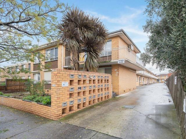 Just renovated 2 Bedroom Unit!