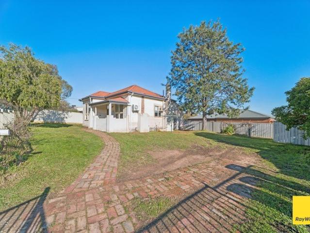 Just Renovated Family Living in the heart of Kangaroo Flat