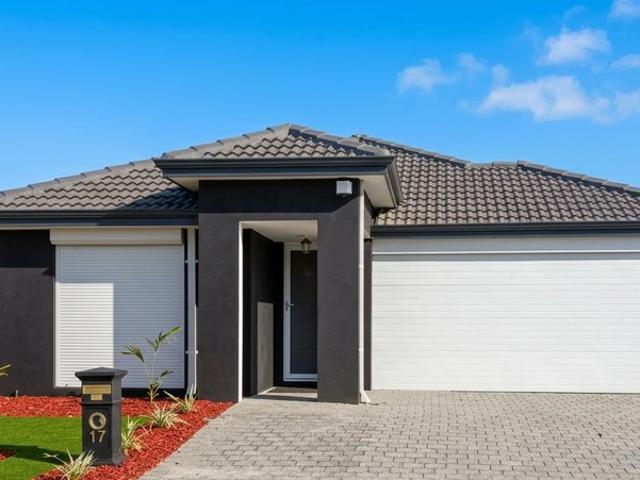 Renovated Home! Favourable Location !