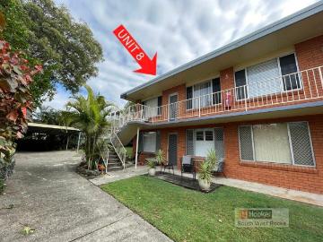 JUST STEPS FROM HORSE SHOE BAY