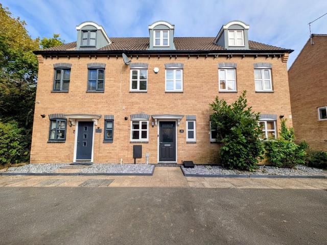 Justinian Close, Hucknall. 3 bed terraced house to rent £1,150 pcm £265 pw