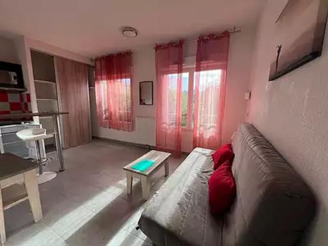 Juvignac 34990 Location appartement 1 pièce t1 au dernier étage
