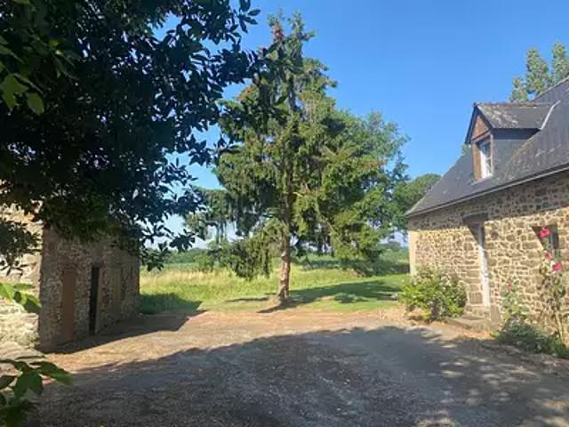 Juvigné 53380 Achat / Vente maison 5 pièces t5 au dernier étage