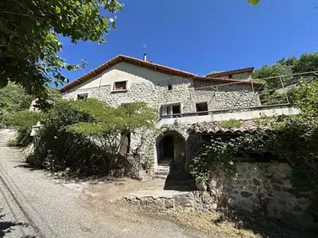 Juvinas 07600 Achat / Vente appartement 6 pièces t6