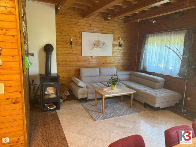 K3 Ein/Zweifamilienhaus in sehr ruhiger Lage von Laakirchen mit viel Platz und Wohnqualität!