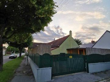 K3 Gemühtlicher, barrierefreier Bungalow mit kleiner Werkstatt und angebautem Pavillon