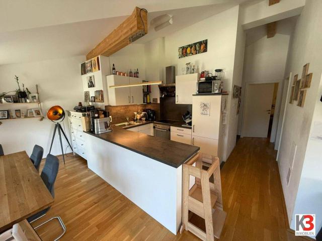 K3 Goldegg am See Lichtdurchflutete Wohnung mit 2 Schlafzimmer, Balkon u. Garage zu vermieten