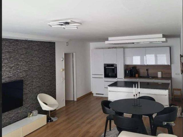 K3 Hallein neuwertige 4 Zimmerwohnung mit Terrasse und Tiefgaragenplatz zu kaufen!