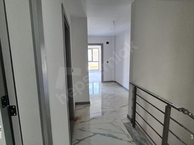 K2 PERA BURSA ÖZLÜCE SIFIR 4+1 NET 170 M2 SATILIK DUBLEKS DAİRE