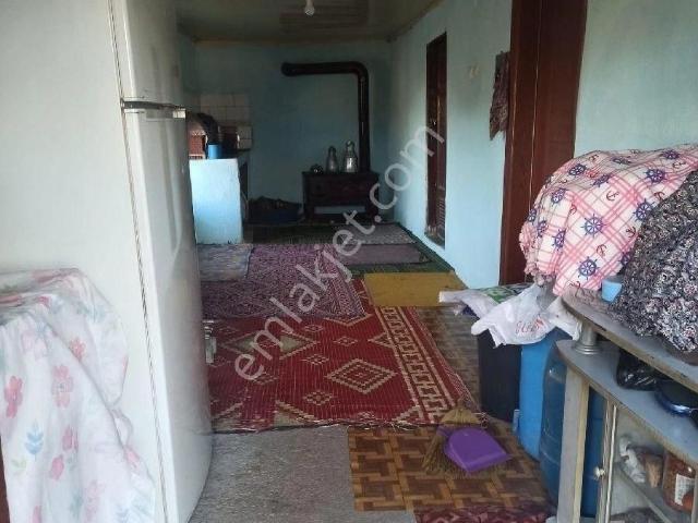 Kınık, Büyükoba' Da 408 M2 Arsa İçinde Satılık Köy Evi