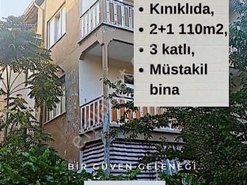 Kınıklıda 3 Katlı Müstakil Bina