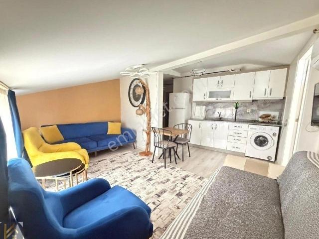 Kınıklı'da Eşyalı Kiralık 1+1 Apart