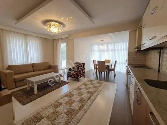 Kınıklı Mahallesi’nde Üniversite Yakını Satılık 2+1 60m2 Apart