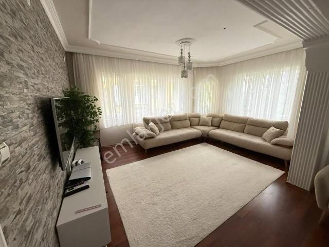 Kınıklı Siteler Mahallesinde Yeşillik İçinde 2+1 Satılık Daire