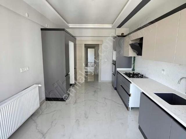 Kınacı Gayrimenkul Den' Karakavak Da Kiralık 4+1 Lüx Daire