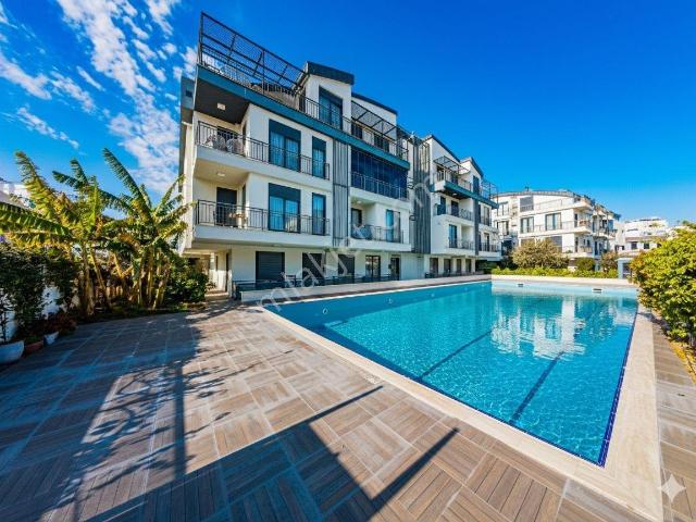 K.otoparklı,havuzlu Olıvıumada Sitesi Yerden Isıtmalı Daire