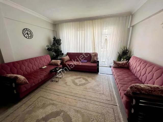Kıbrıs Caddesi 3+1 Kullanışlı Daire