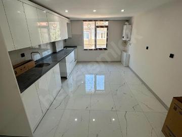 K.CEKMECE CUMHURİYETTE SIFIR BİNADA KİRALIK 3+1 170 M2 DAİRE