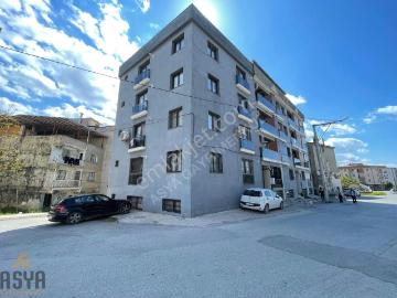 K.doğum Hastanesi Yanında d.gazlı asansörlü arakat 1+1 Daire