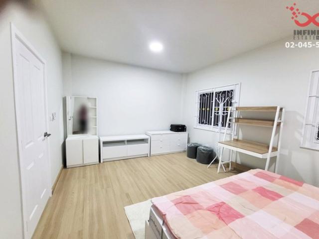 ขายทาวน์โฮม 2 ชั้น 23 ตรว. ม.ณีรวัลย์ วิลล่า ถนนรัตนธิเบศร์ ท่าอิฐ นนทบุรี ใกล้ MRT