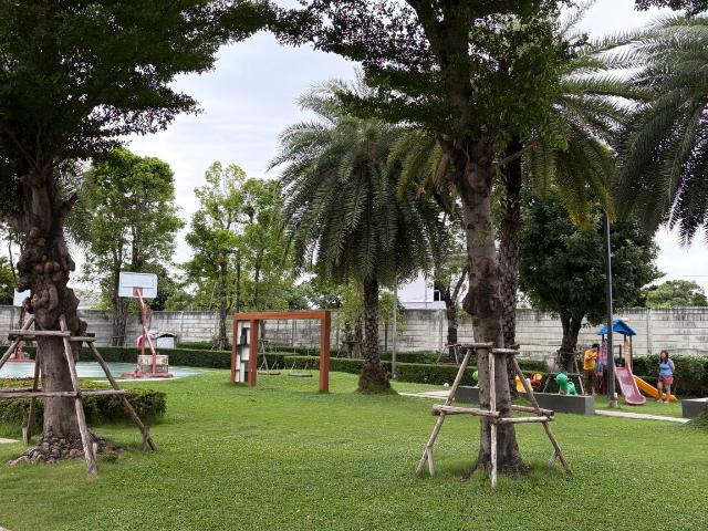 ขายทาวน์โฮม 3 ชั้น สภาพดีพร้อมอยู่ Baan Klang Muang Kalapapruek บ้านกลางเมือง กัลปพฤกษ์ ทำเลดี เดินทางสะดวก ใกล้รถไไฟฟ้า
