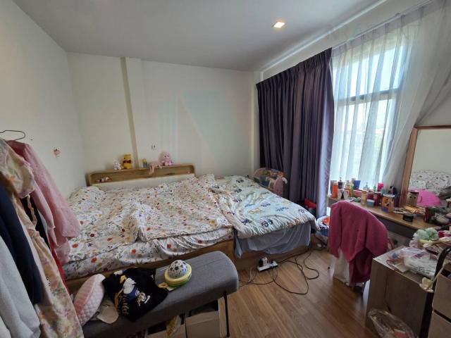 ขายทาวน์โฮม บ้านเปี่ยมสุข ปิ่นเกล้า กาญจนาภิเษก 3 ชั้น 3 ห้องนอน 3 ห้องน้ำ