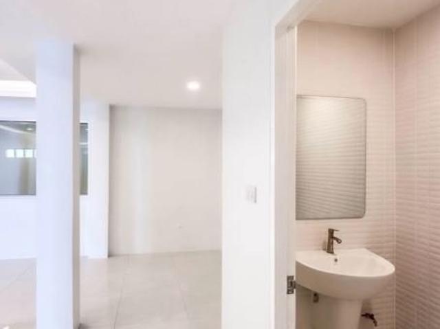 ขายทาวน์โฮม Baan Klang Muang Rama 9 Ladprao รีโนเวทใหม่ทั้งหลัง ใกล้เลียบด่วนและทางด่วน