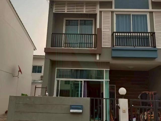 ขายทาวน์โฮม โครงการ นครทอง โคโลนี่ ศรีนครินทร์ 2 ชั้น 3 ห้องนอน 2 ห้องน้ำ
