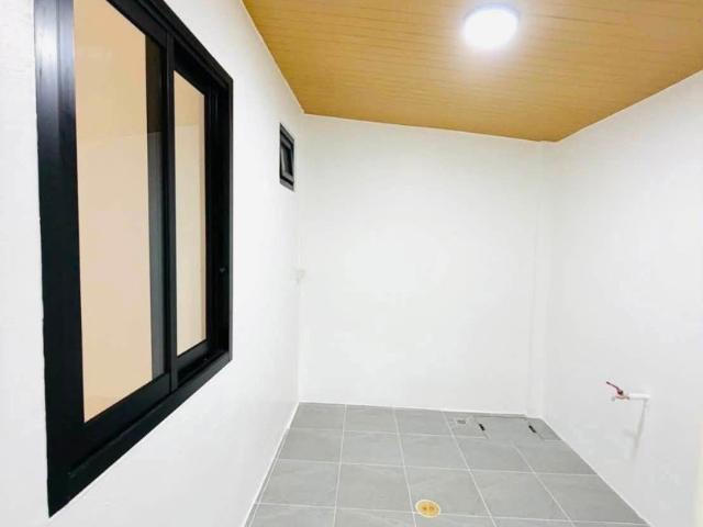 ขายทาวน์โฮมรีโนเวทใหม่ ม.บึงวิลเลจ เครือสหพัฒน์ ศรีราชา